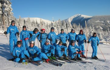 Lyžařští a snowboard instruktoři